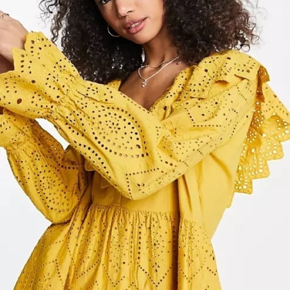 NWT Topshop Broderie Ruffle Neck Chuck It On Oversized Eyelet Dress 2 - Picture 4 of 11